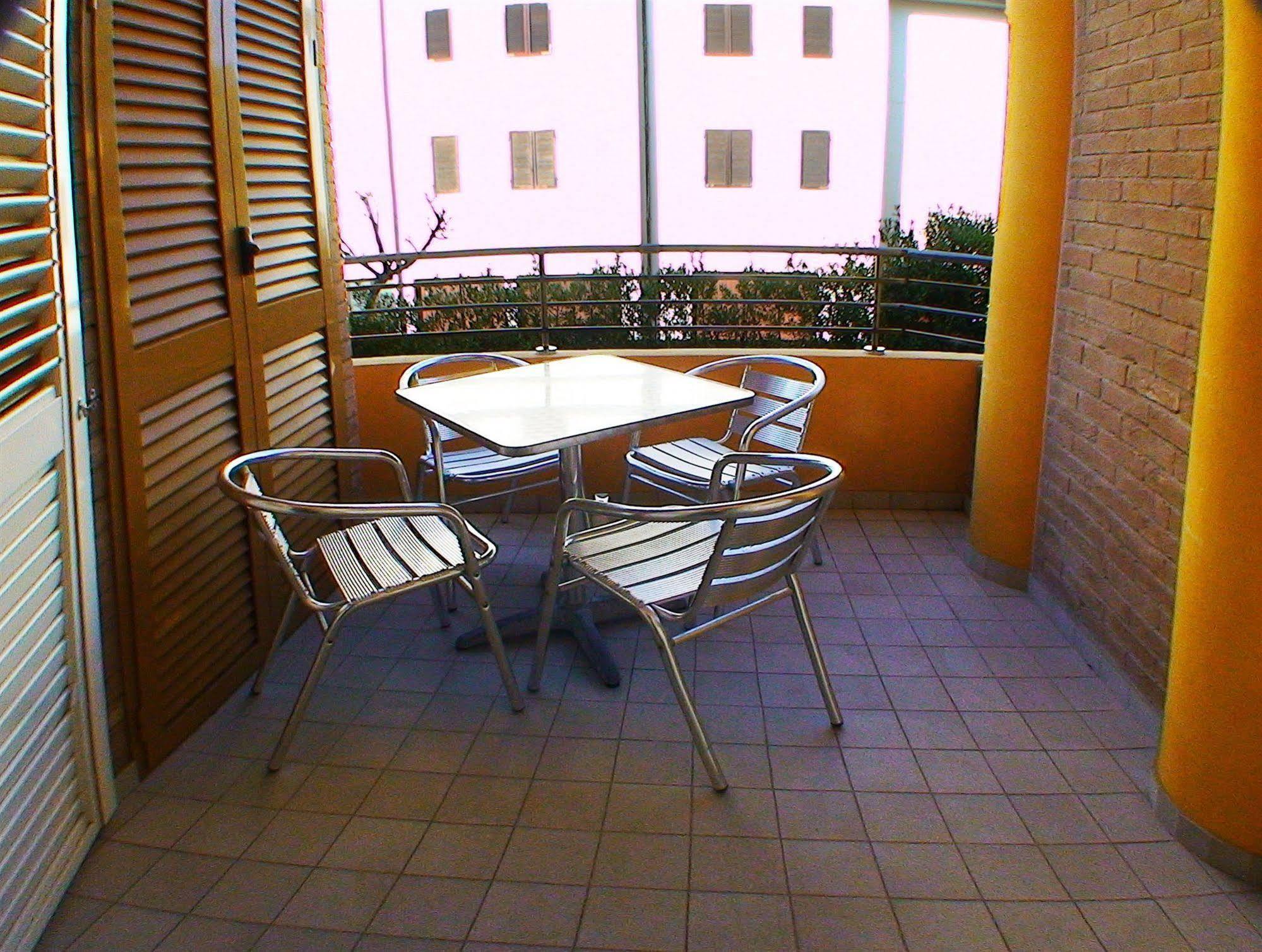 Hotel Residence Il Conero 2 누마나 외부 사진
