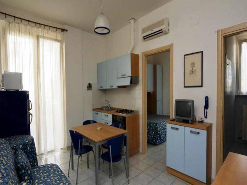 Hotel Residence Il Conero 2 누마나 외부 사진