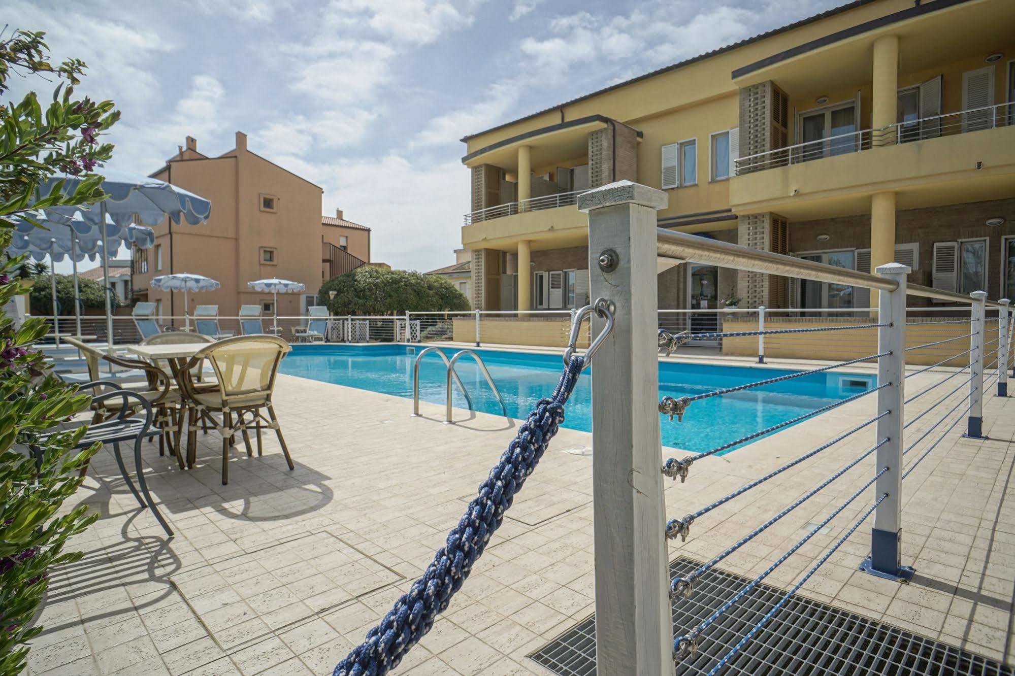 Hotel Residence Il Conero 2 누마나 외부 사진